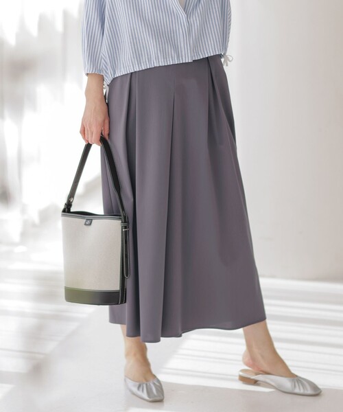 J.PRESS Ladies(J.プレス レディス)の「【WEB限定カラーあり・洗える】トリコットジャージー フレアーパンツ(その他パンツ・レディース・グレー系/ホワイト系/ネイビー系・XS)」の2枚目の写真