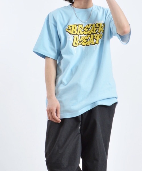 MODISH GAZE(モディシュガゼ)の「【MODISH GAZE】BREAK BEATグラフィックプリントTシャツ(Tシャツ/カットソー・レディース・ロイヤルブルー/ブラック/ホワイト・X-LARGE/LARGE/MEDIUM)」の4枚目の写真