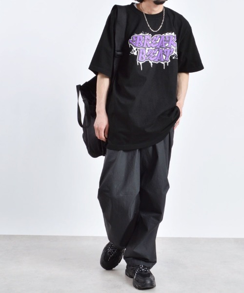 MODISH GAZE(モディシュガゼ)の「【MODISH GAZE】BREAK BEATグラフィックプリントTシャツ(Tシャツ/カットソー・レディース・ロイヤルブルー/ブラック/ホワイト・X-LARGE/LARGE/MEDIUM)」の21枚目の写真