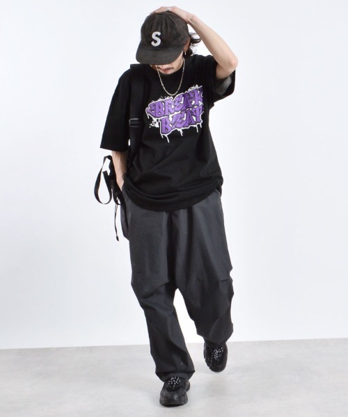 MODISH GAZE(モディシュガゼ)の「【MODISH GAZE】BREAK BEATグラフィックプリントTシャツ(Tシャツ/カットソー・レディース・ロイヤルブルー/ブラック/ホワイト・X-LARGE/LARGE/MEDIUM)」の22枚目の写真