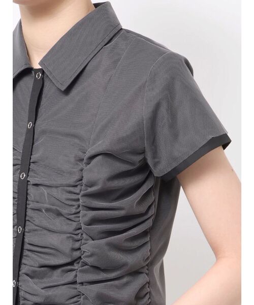 MURUA（ムルーア）の「レイヤードチュールクロップドシャツ（シャツ/ブラウス・レディース・ブラック/その他/グレー・FREE）」の7枚目の写真