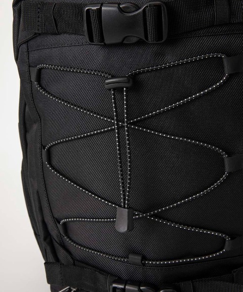 ELEMENT（エレメント）の「ELEMENT メンズ SCHEME SKATE BPK バックパック/リュック 【2025年春夏モデル】/エレメントキャリーベルト付きバックパック・リュックサック（バックパック/リュック・メンズ・ブラック・FREE）」の15枚目の写真