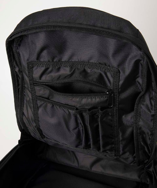 ELEMENT（エレメント）の「ELEMENT メンズ SCHEME SKATE BPK バックパック/リュック 【2025年春夏モデル】/エレメントキャリーベルト付きバックパック・リュックサック（バックパック/リュック・メンズ・ブラック・FREE）」の5枚目の写真