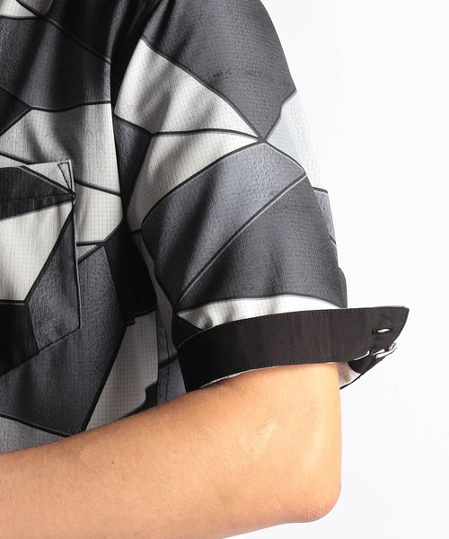 NICOLE CLUB FOR MEN（ニコルクラブフォーメン）の「アラカルトプリント ＢＤスタンドシャツ（シャツ/ブラウス・メンズ・ホワイト系/ブルー系/ブラック系・LARGE/MEDIUM/X-LARGE）」の17枚目の写真