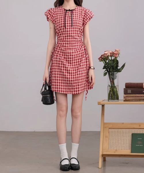 GEMEDA(ジェメダ)の「ウエストカットリボンチェックワンピース(ワンピース・レディース・レッド・M)」の5枚目の写真