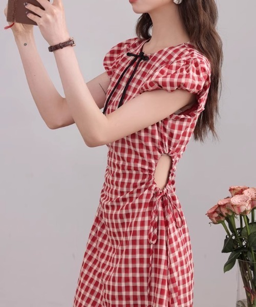 GEMEDA(ジェメダ)の「ウエストカットリボンチェックワンピース(ワンピース・レディース・レッド・M)」の8枚目の写真