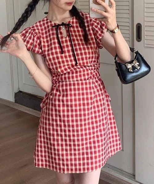GEMEDA(ジェメダ)の「ウエストカットリボンチェックワンピース(ワンピース・レディース・レッド・M)」の18枚目の写真