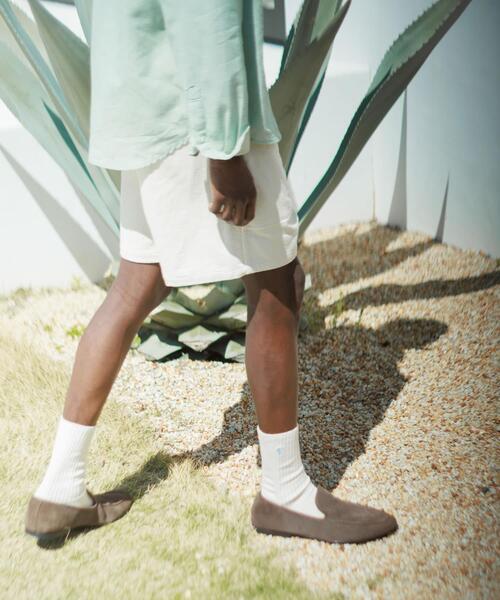 URBAN RESEARCH Sonny Label（アーバンリサーチサニーレーベル）の「コーデュロイイージーバギーショートパンツ（その他パンツ・メンズ・ブラック/オフホワイト/ブルー/グレー/ピンク・MEDIUM/LARGE）」の2枚目の写真