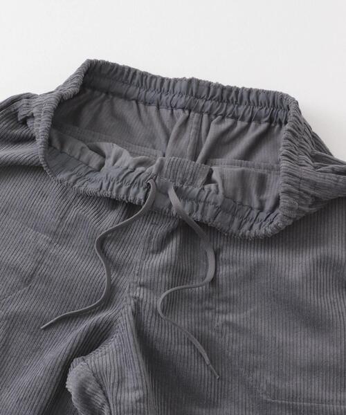 URBAN RESEARCH Sonny Label（アーバンリサーチサニーレーベル）の「コーデュロイイージーバギーショートパンツ（その他パンツ・メンズ・ブラック/オフホワイト/ブルー/グレー/ピンク・MEDIUM/LARGE）」の15枚目の写真