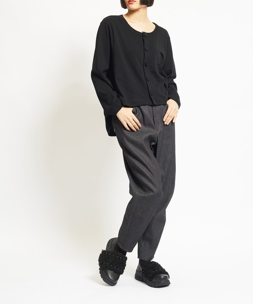 gomme（ゴム）の「8ozデニム　ニーダーツパンツ（デニムパンツ・レディース・ブラック/インディゴブルー・MEDIUM）」の4枚目の写真