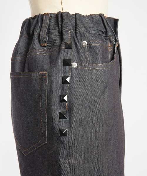 gomme（ゴム）の「8ozデニム　ニーダーツパンツ（デニムパンツ・レディース・ブラック/インディゴブルー・MEDIUM）」の15枚目の写真