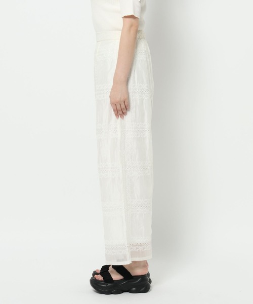 mysty woman（ミスティウーマン）の「パッチワークストレートパンツ 571300（その他パンツ・レディース・オフホワイト/ブラック・FREE）」の19枚目の写真