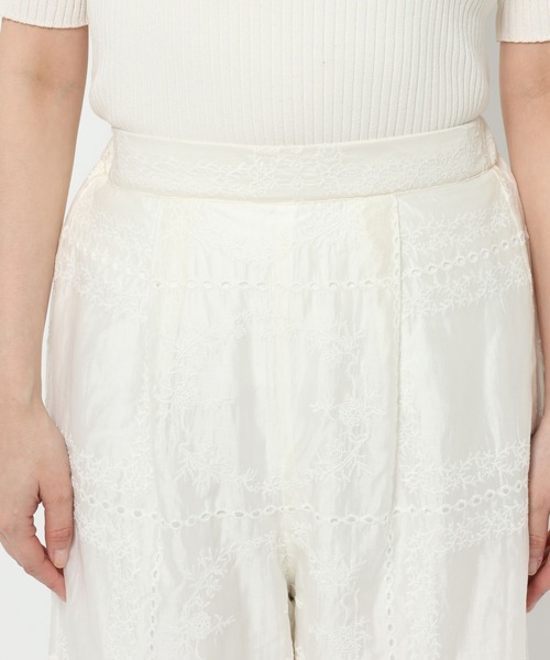 mysty woman（ミスティウーマン）の「パッチワークストレートパンツ 571300（その他パンツ・レディース・オフホワイト/ブラック・FREE）」の21枚目の写真