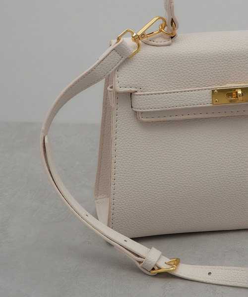 MAISON BREEZE（メゾンブリーズ）の「【MAISON BREEZE】2WAYワンハンドルフラップバッグ ショルダー付き KNF-TP（ショルダーバッグ・レディース・ブラック/アイボリー/ベージュ・FREE）」の8枚目の写真