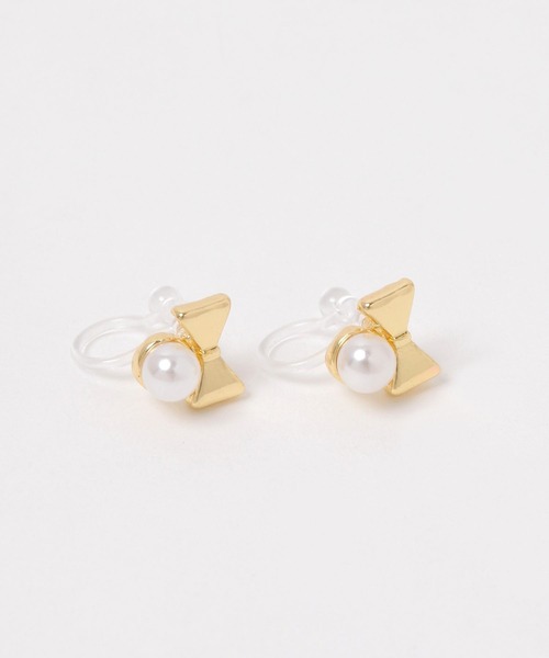 FOREVER 21(フォーエバー トゥエンティーワン)の「ミニリボンノンホールピアス(ピアス(両耳用)・レディース・ゴールド/シルバー・FREE)」の4枚目の写真