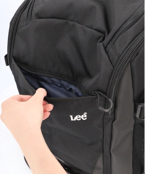Lee（リー）の「LEE tidy リュック 35L 320-16300（バックパック/リュック・レディース・ブラック/ワイン・FREE）」の13枚目の写真