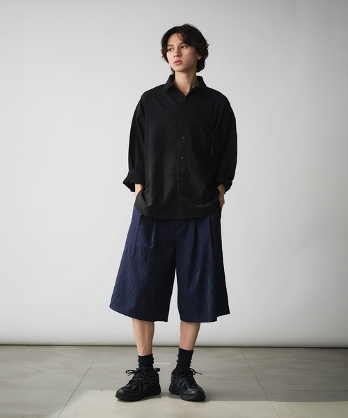 Adoon plain（アドーンプレーン）の「Two-Tuck Wide Stripe Shorts / 2タックワイドストライプショーツ/ショートパンツ（その他パンツ・メンズ・ネイビー/ブラック・LARGE/MEDIUM）」の9枚目の写真