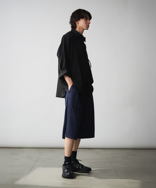 Adoon plain（アドーンプレーン）の「Two-Tuck Wide Stripe Shorts / 2タックワイドストライプショーツ/ショートパンツ（その他パンツ・メンズ・ネイビー/ブラック・LARGE/MEDIUM）」の11枚目の写真