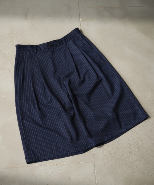 Adoon plain(アドーンプレーン)の「Two-Tuck Wide Stripe Shorts / 2タックワイドストライプショーツ/ショートパンツ(その他パンツ・メンズ・ネイビー/ブラック・LARGE/MEDIUM)」の22枚目の写真