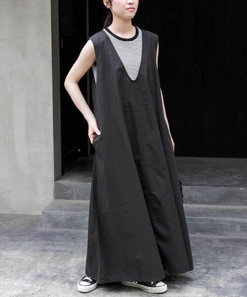 FORK&SPOON（フォークアンドスプーン）の「FORK&SPOON　テントラインUネックワンピース（ワンピース・レディース・ベージュ/ブラウン/ブラック・1/2）」の11枚目の写真