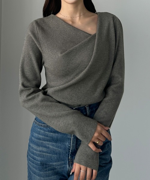 Louere（ルエレ）の「ドレープアシメネックニットトップス（ニット/セーター・レディース・アイボリー/ネイビー/ブラック/チャコール/グレー/ブラウン・MEDIUM/LARGE/SMALL）」の18枚目の写真