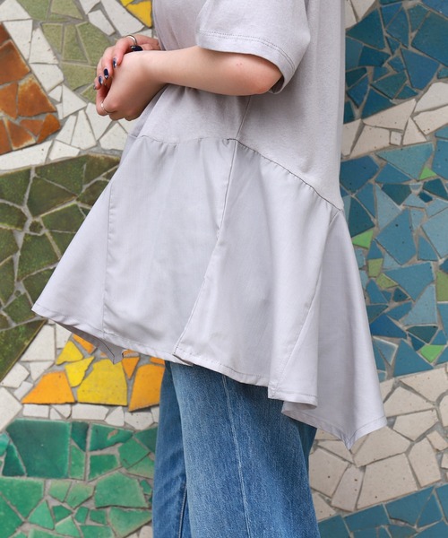 libelle more（リベル モア）の「異素材MIX裾ペプラムプルオーバー（Tシャツ/カットソー・レディース・ブラック/ライトグレー/オフホワイト/ベージュ・M）」の17枚目の写真