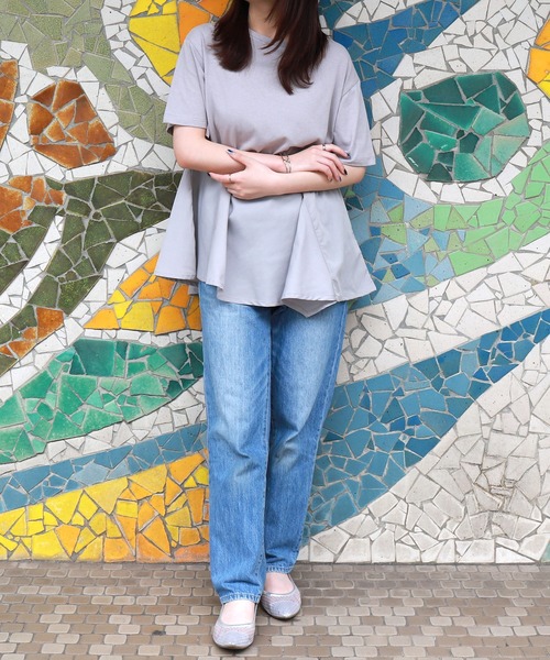 libelle more（リベル モア）の「異素材MIX裾ペプラムプルオーバー（Tシャツ/カットソー・レディース・ブラック/ライトグレー/オフホワイト/ベージュ・M）」の11枚目の写真