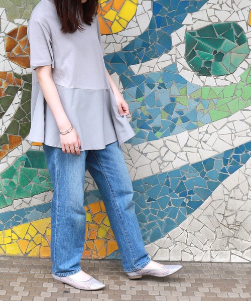 libelle more（リベル モア）の「異素材MIX裾ペプラムプルオーバー（Tシャツ/カットソー・レディース・ブラック/ライトグレー/オフホワイト/ベージュ・M）」の14枚目の写真