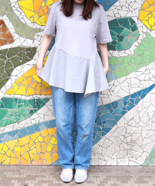 libelle more（リベル モア）の「異素材MIX裾ペプラムプルオーバー（Tシャツ/カットソー・レディース・ブラック/ライトグレー/オフホワイト/ベージュ・M）」の13枚目の写真