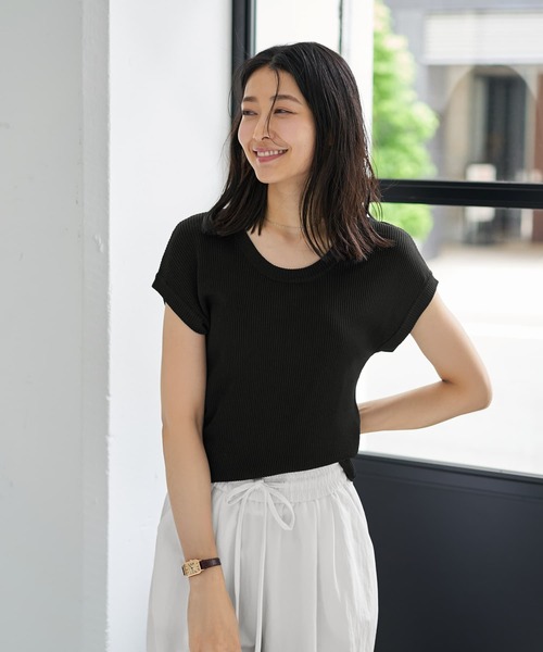 STYLE DELI（スタイルデリ）の「シャリ感とろみリブシアーニットトップス（Tシャツ/カットソー・レディース・ホワイト/ブラック/グレー・FREE）」の2枚目の写真