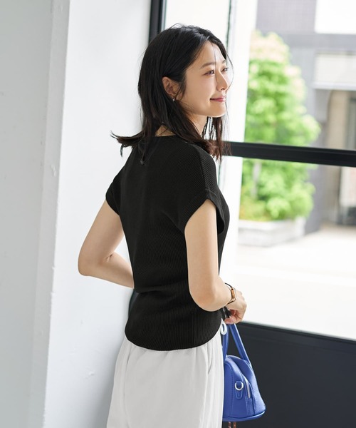 STYLE DELI（スタイルデリ）の「シャリ感とろみリブシアーニットトップス（Tシャツ/カットソー・レディース・ホワイト/ブラック/グレー・FREE）」の10枚目の写真