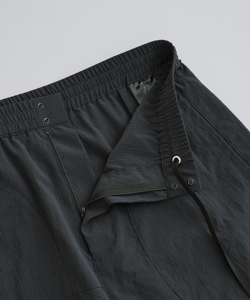 PUBLIC TOKYO(パブリックトウキョウ)の「Dot Airリラックスワイドショーツ(その他パンツ・メンズ・ブラック/グレイッシュベージュ・1/2)」の20枚目の写真