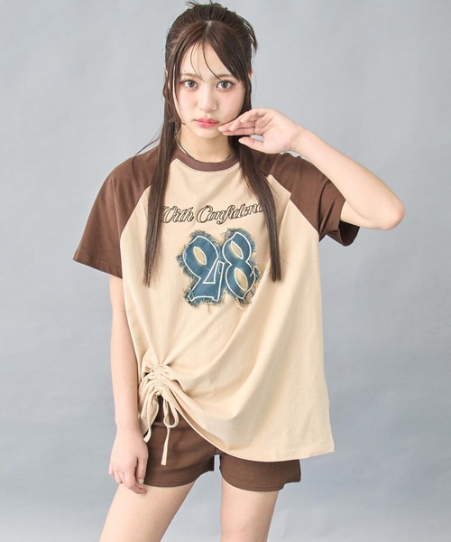 ANAP(アナップ)の「デニムワッペン付き ラグランTシャツ(Tシャツ/カットソー・レディース・グレー/ベージュ・XS/S)」の1枚目の写真