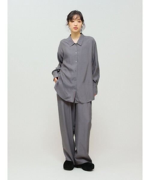 MIDIUMISOLID(ミディウミソリッド)の「MIDIUMISOLID for Ladies リラックスキュプラパンツ(その他パンツ・レディース・ブラック/チャコールグレー/ブラウン・FREE)」の1枚目の写真