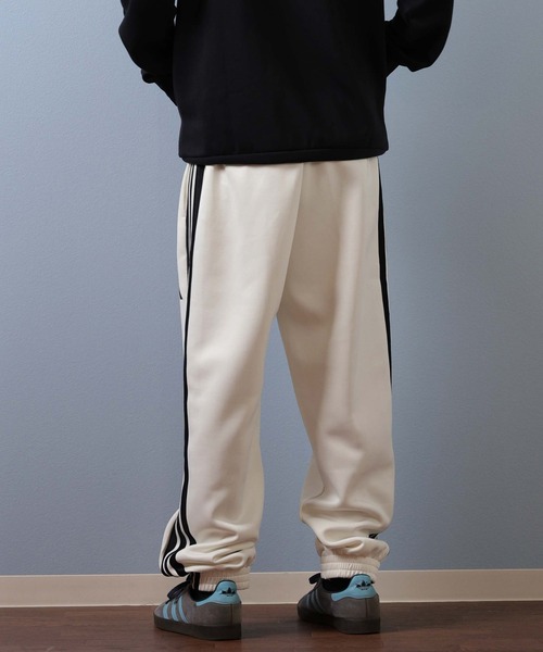 adidas（アディダス）の「adidas/アディダス トラックパンツ スリーストライプス M STADIUM ジャージ KLG55（その他パンツ・メンズ・オフホワイト/ブラック/シルバーグレー・M/3XL/2XL/XL/L）」の6枚目の写真