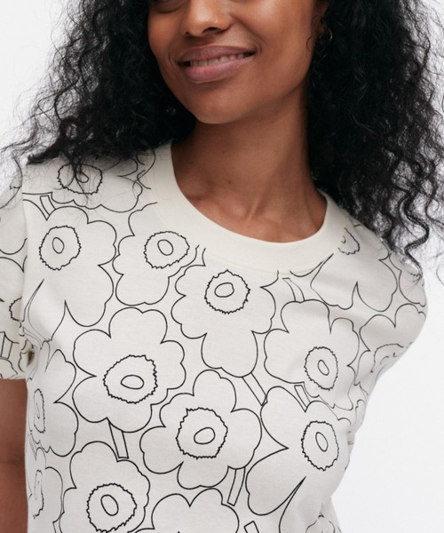 marimekko(マリメッコ)の「Heleys Piirto Unikko / t-shirt(Tシャツ/カットソー・レディース・ホワイト・X-SMALL/SMALL/MEDIUM/LARGE/X-LARGE)」の8枚目の写真