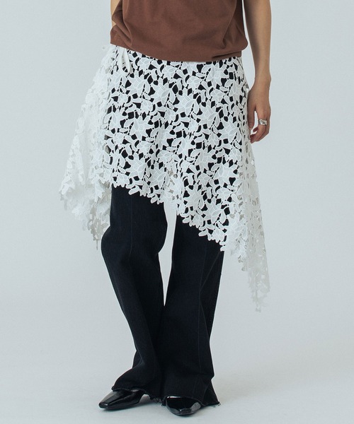 ROSE BUD（ローズバッド）の「LACE WRAP SKIRT（スカート・レディース・ホワイト/ブラック・ONE SIZE）」の4枚目の写真