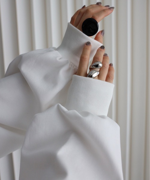 YENNA(イェンナ)の「ボリュームスリーブビックTシャツ(Tシャツ/カットソー・レディース・アイボリー/ブラック・FREE)」の14枚目の写真