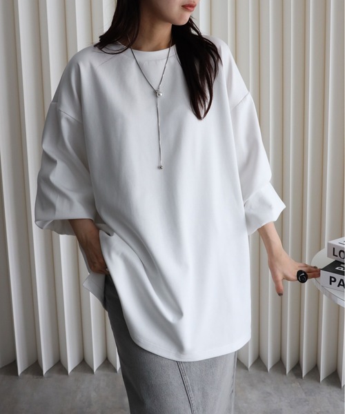 YENNA(イェンナ)の「ボリュームスリーブビックTシャツ(Tシャツ/カットソー・レディース・アイボリー/ブラック・FREE)」の6枚目の写真