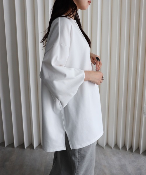 YENNA(イェンナ)の「ボリュームスリーブビックTシャツ(Tシャツ/カットソー・レディース・アイボリー/ブラック・FREE)」の8枚目の写真