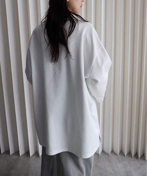 YENNA(イェンナ)の「ボリュームスリーブビックTシャツ(Tシャツ/カットソー・レディース・アイボリー/ブラック・FREE)」の9枚目の写真