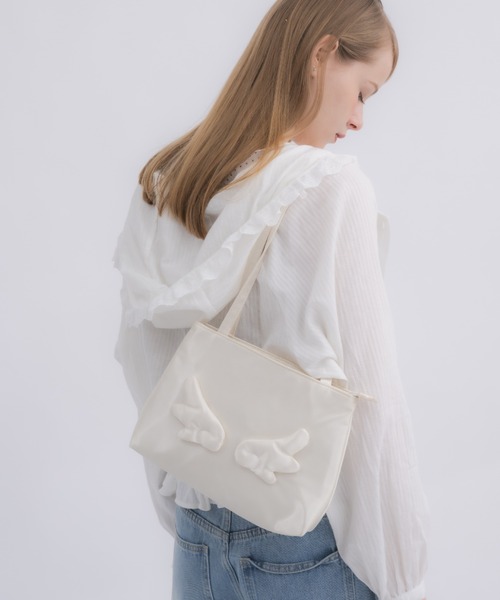 idem(イデム)の「angel satin shoulder bag / エンジェルモチーフサテンショルダーバッグ(ショルダーバッグ・レディース・ピンク/アイボリー/ブラック・FREE)」の21枚目の写真