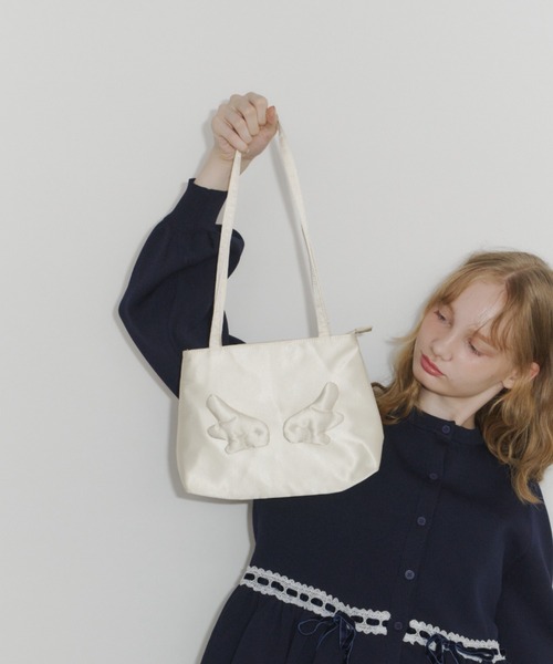 angel satin shoulder bag / エンジェルモチーフサテン