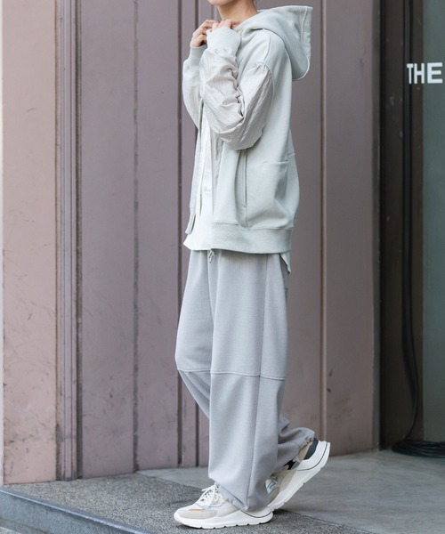 Munich（ミューニック）の「裏毛×ナイロンジップアップフーディー（パーカー・レディース・グレイッシュベージュ/ブラック/ピンク・FREE）」の15枚目の写真