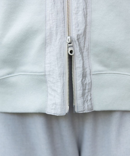 Munich（ミューニック）の「裏毛×ナイロンジップアップフーディー（パーカー・レディース・グレイッシュベージュ/ブラック/ピンク・FREE）」の20枚目の写真