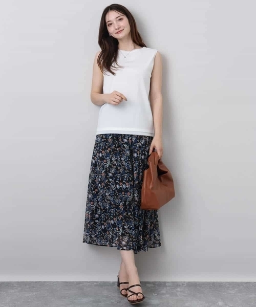 MK MICHEL KLEIN（エムケーミッシェルクラン）の「フラワードットプリントシフォンスカート/洗える（スカート・レディース・ブラック/グレー・38）」の8枚目の写真