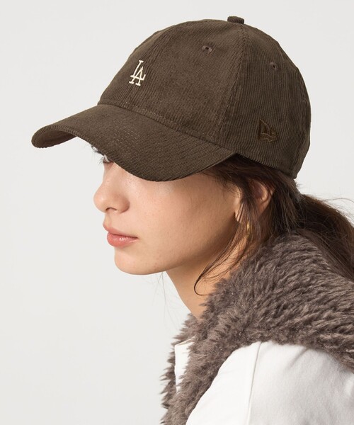 NEW ERA（ニューエラ）の「【別注】＜NEW ERA＞920 MLB コーデュロイ キャップ / 帽子（キャップ・レディース・オフホワイト/ブラック/ダークブラウン/ネイビー・FREE）」の7枚目の写真