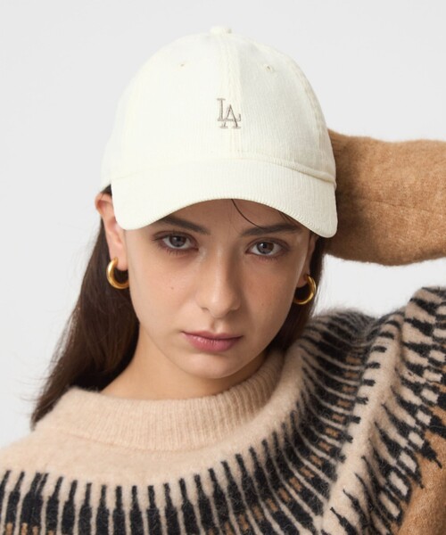 NEW ERA（ニューエラ）の「【別注】＜NEW ERA＞920 MLB コーデュロイ キャップ / 帽子（キャップ・レディース・オフホワイト/ブラック/ダークブラウン/ネイビー・FREE）」の10枚目の写真
