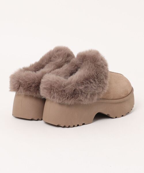 Shoes in Closet(シューズインクローゼット)の「軽量厚底 プラットフォーム ヒール ファー ムートン ブーツ 6489(スリッポン・レディース・ブラック/ブラウン系その他/ベージュ・S/M/L/LL)」の4枚目の写真
