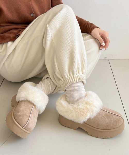 Shoes in Closet(シューズインクローゼット)の「軽量厚底 プラットフォーム ヒール ファー ムートン ブーツ 6489(スリッポン・レディース・ブラック/ブラウン系その他/ベージュ・S/M/L/LL)」の15枚目の写真